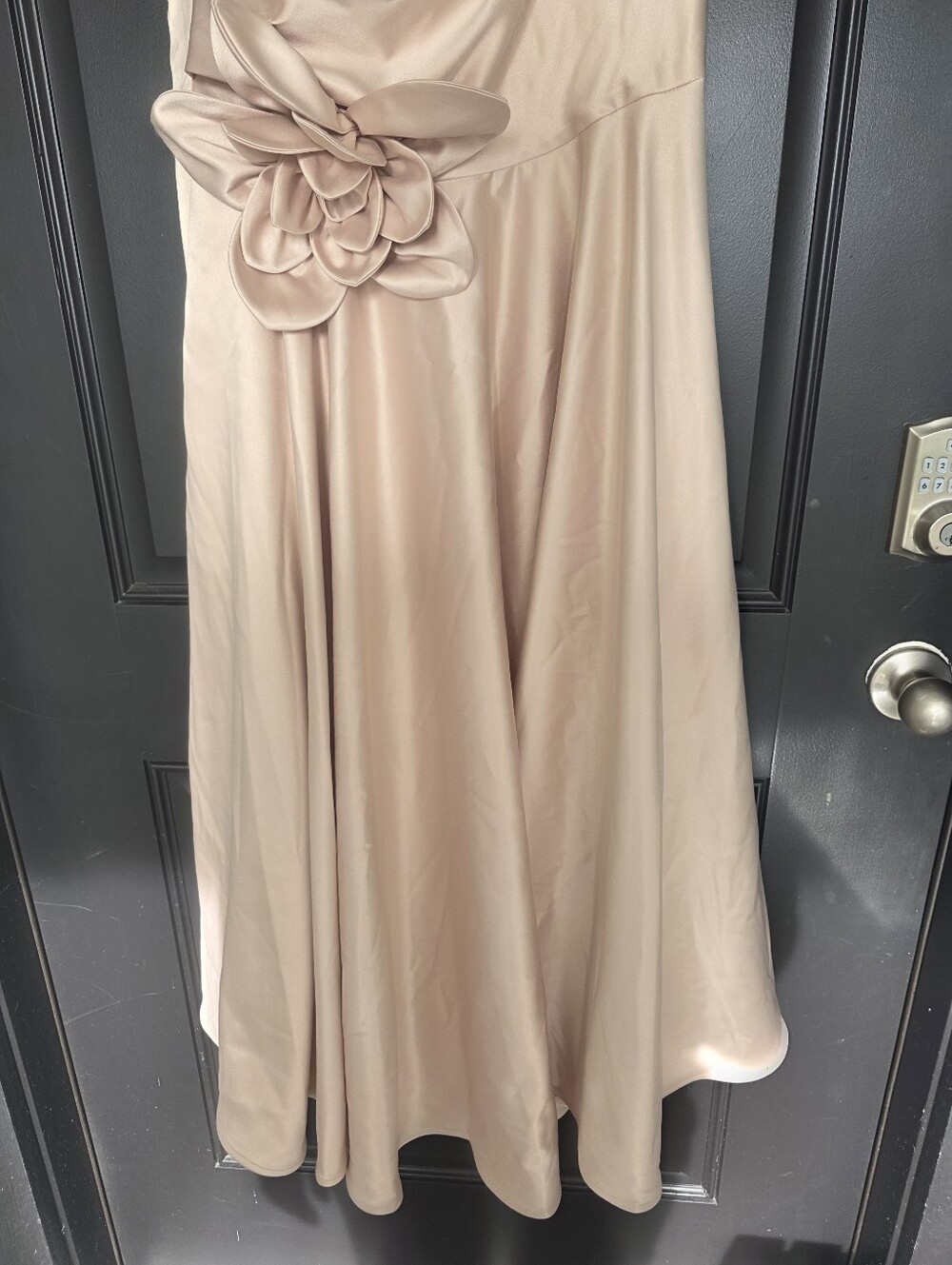 Taylor Women’s Satin Formal Dress Size 14 Blush Pink Rosette Spaghetti Flaw $220 - Picture 6 of 13